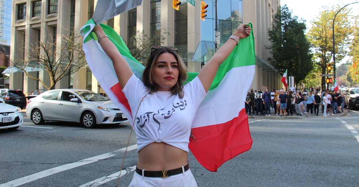 Crowds of protesters clash with security forces on streets of Tehran during anti-government demonstrations