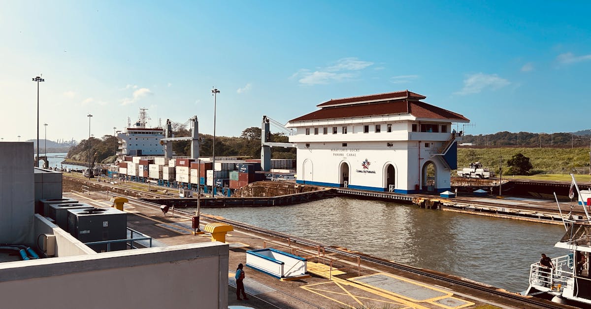 Panama Canal locks raising a ship from sea level to Gatun Lake