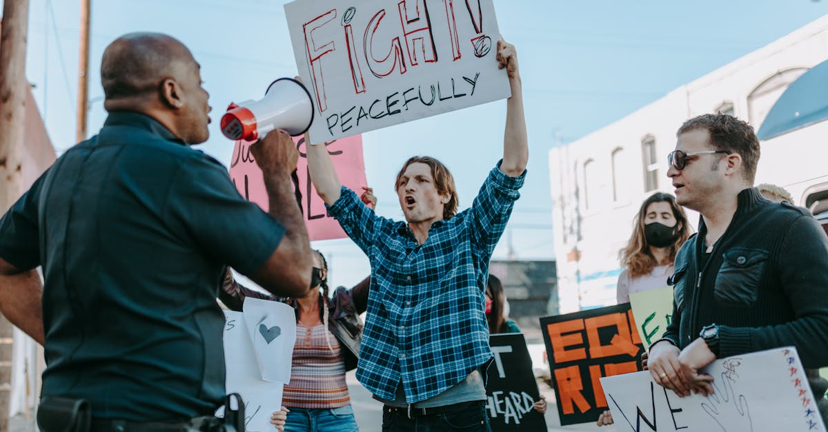 Protesters clash with law enforcement during ICE-related demonstrations in Minneapolis streets