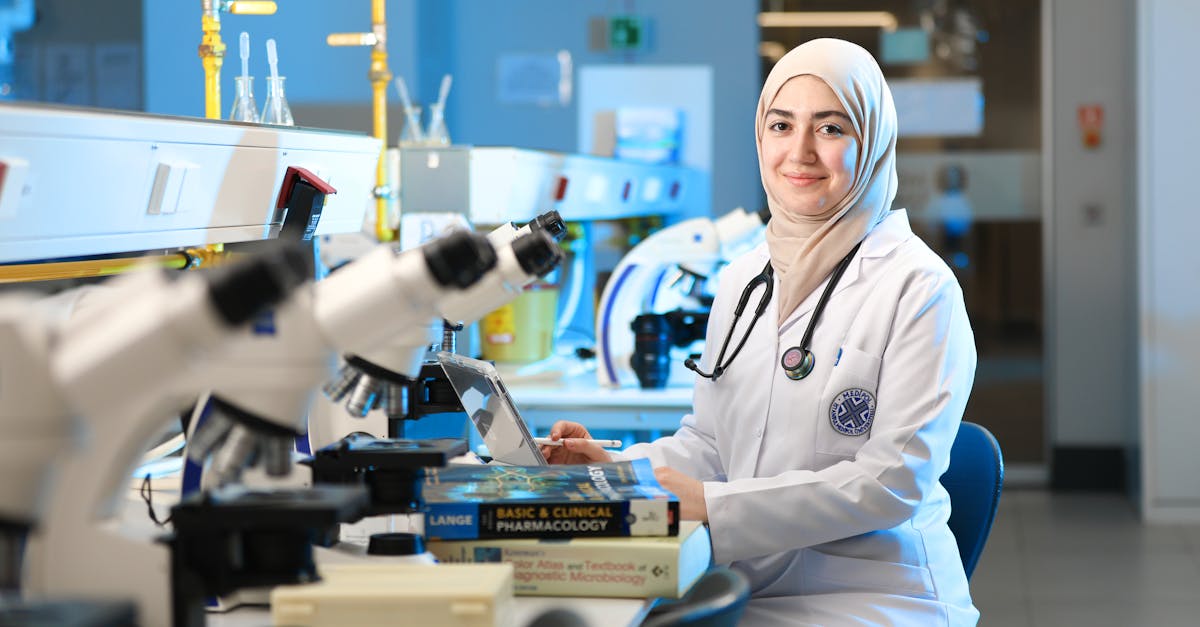 Bonobo Kanzi interacting with researchers in a lab environment