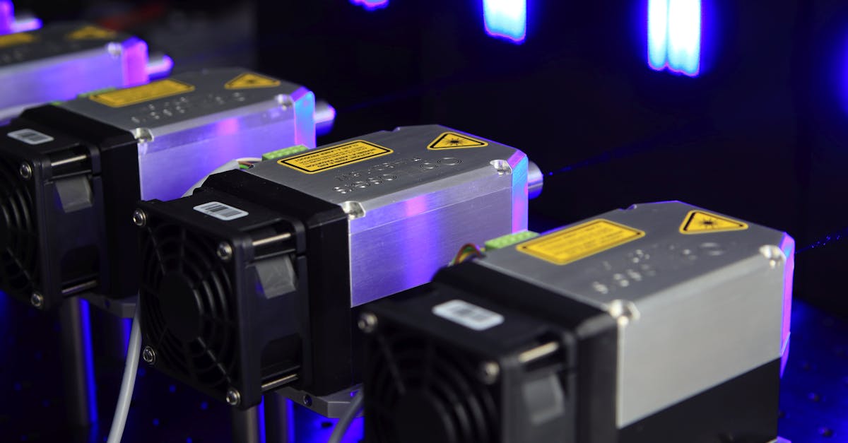 High-precision laser spectroscopy equipment used to measure proton size at Max Planck Institute