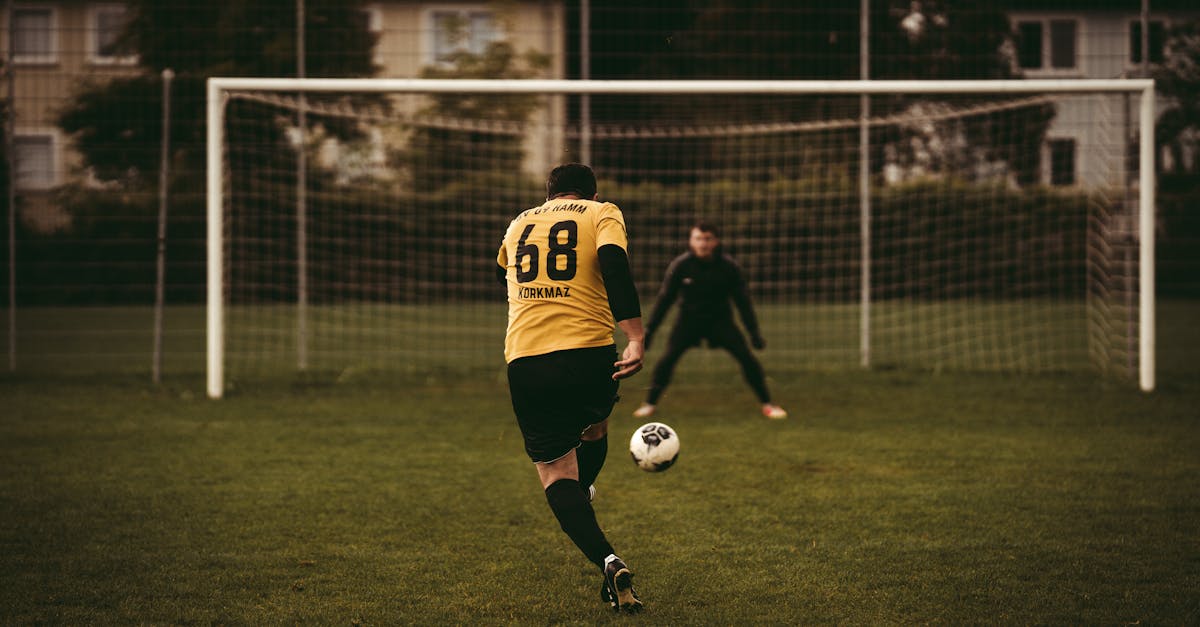 Igor Thiago in Brentford kit during a Premier League match