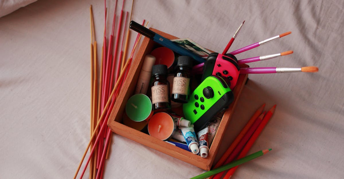 Official box art for Pokémon FireRed and LeafGreen on Nintendo Switch eShop