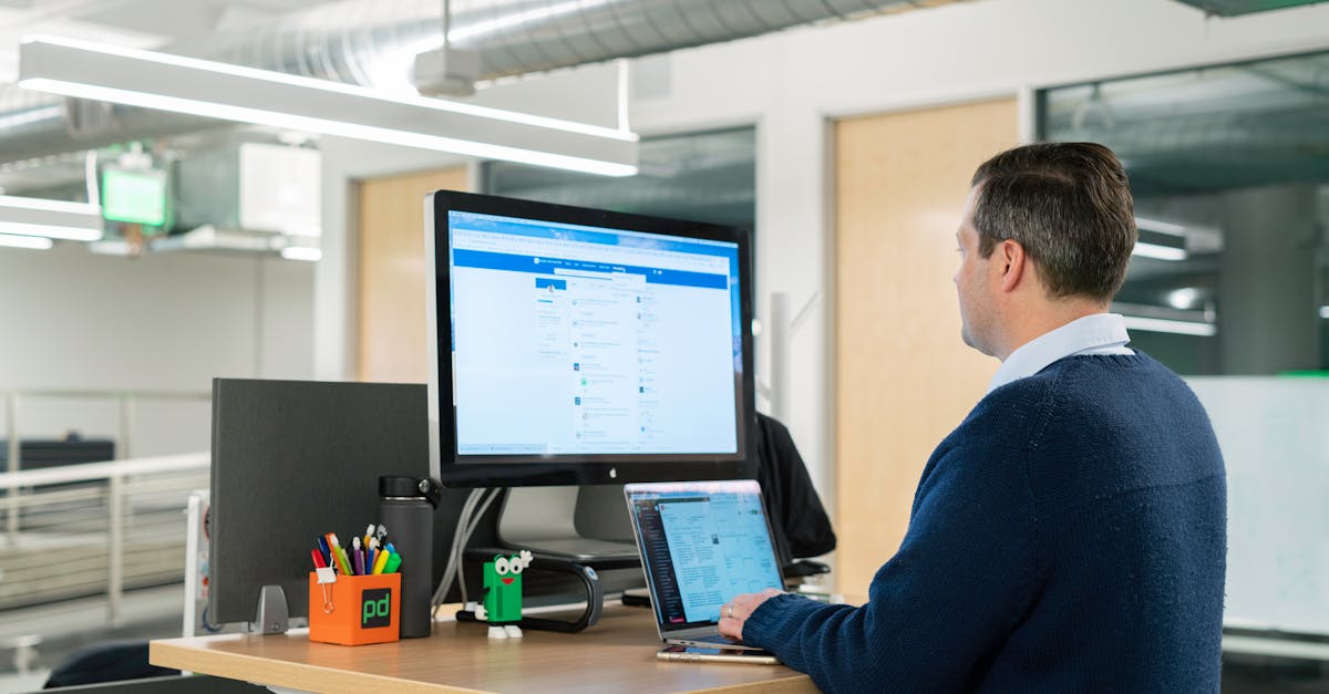 Empty desks in a US office representing low job openings in December 2025
