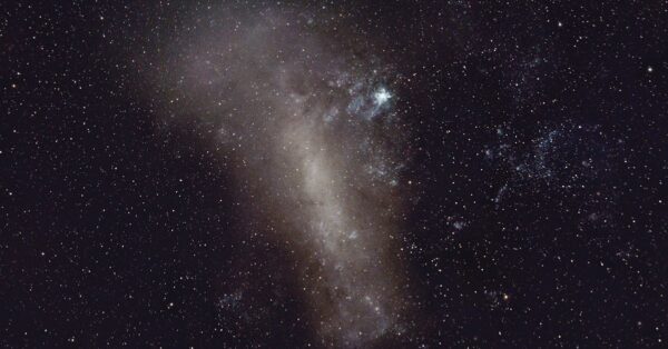 Illustration of WOH G64 star showing its transformation from red supergiant phase